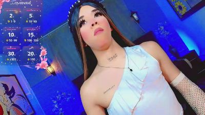moon_sweet_ live cam on Cam4