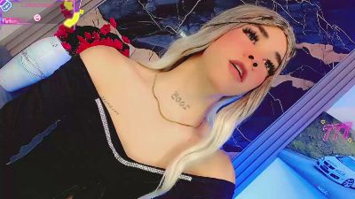 moon_sweet_ live cam on Cam4