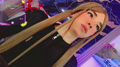 moon_sweet_ live cam on Cam4