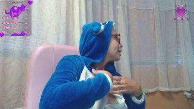 mooncat85 live cam on Cam4