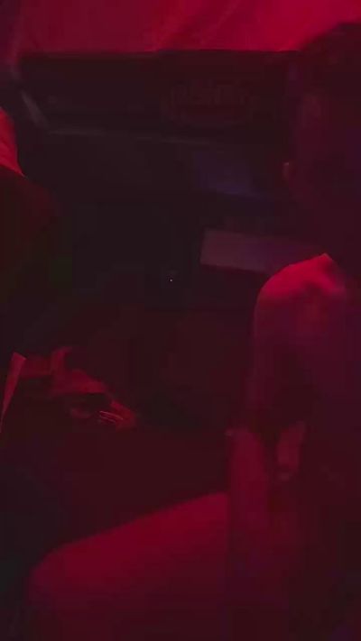 morbo_jovn live cam on Cam4
