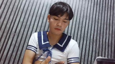 moregets live cam on Cam4