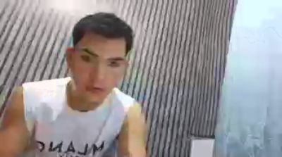 moregets live cam on Cam4