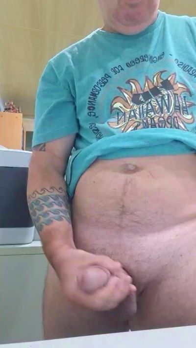 morellibelli live cam on Cam4