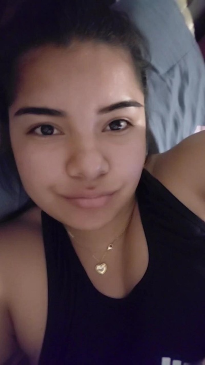 morena24sexyfun live cam on Cam4