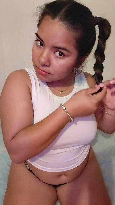 morena24sexyfun live cam on Cam4