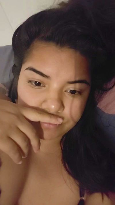 morena24sexyfun live cam on Cam4