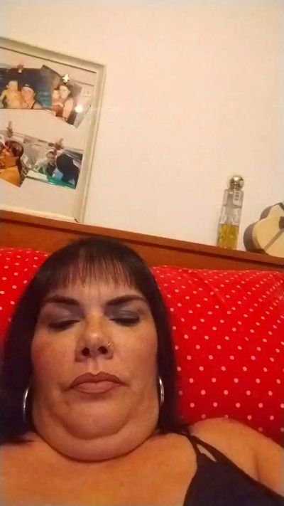 morenacurvysexy live cam on Cam4