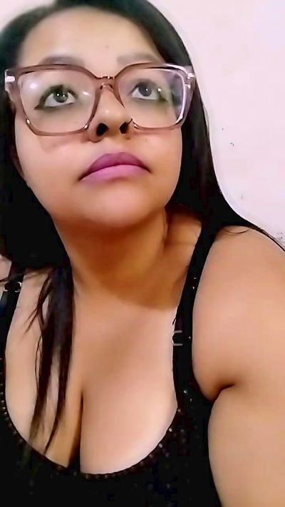 morenahot_hot2 live cam on Cam4