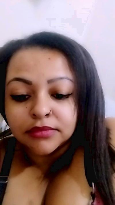 morenahot_hot2 live cam on Cam4
