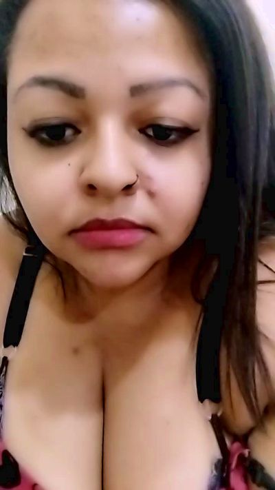 morenahot_hot2 live cam on Cam4