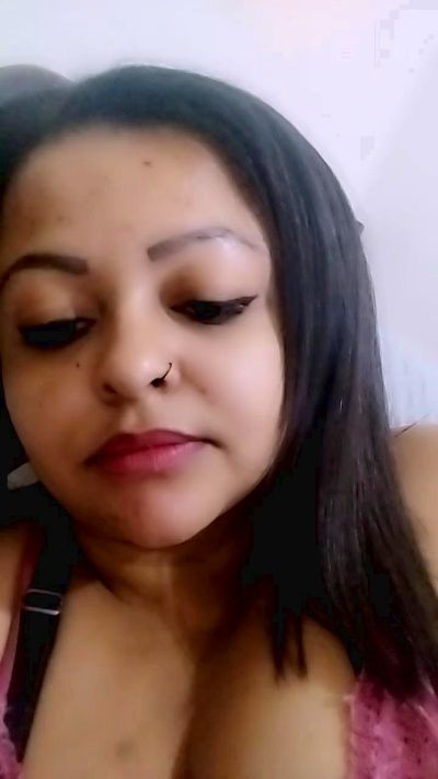 morenahot_hot2 live cam on Cam4