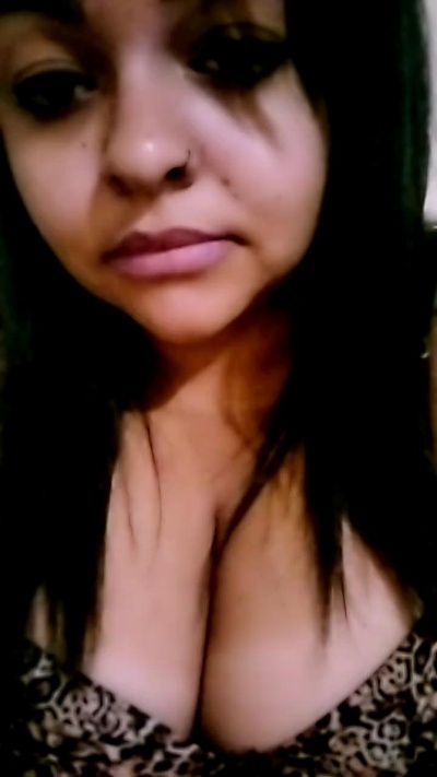morenahot_hot2 live cam on Cam4