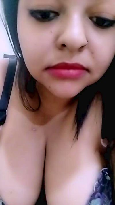 morenahot_hot2 live cam on Cam4