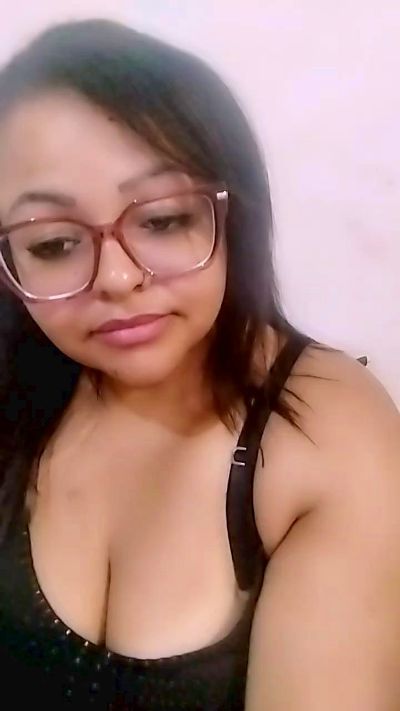 morenahot_hot2 live cam on Cam4