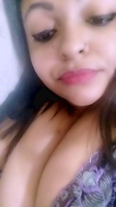 morenahot_hot2 live cam on Cam4