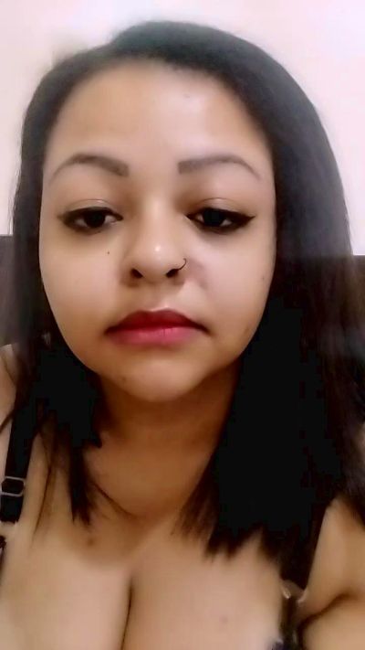 morenahot_hot2 live cam on Cam4