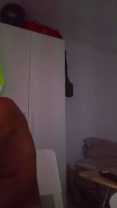 morenazo_xx4 live cam on Cam4