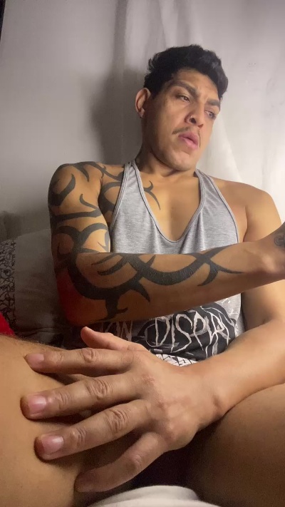 moreno23tatuado live cam on Cam4