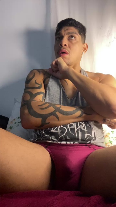 moreno23tatuado live cam on Cam4