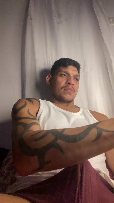 moreno23tatuado live cam on Cam4