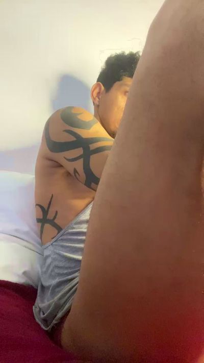 moreno23tatuado live cam on Cam4