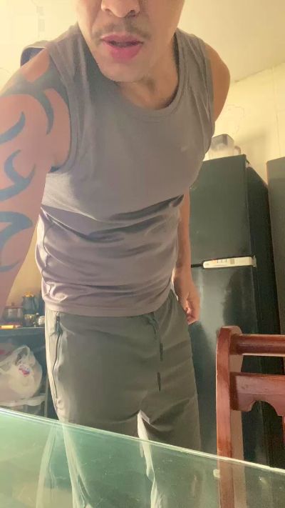 moreno23tatuado live cam on Cam4
