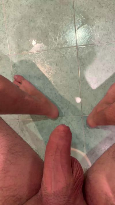 moreno69xxx2 live cam on Cam4