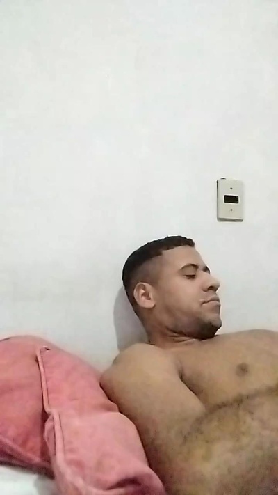 moreno_tropical live cam on Cam4