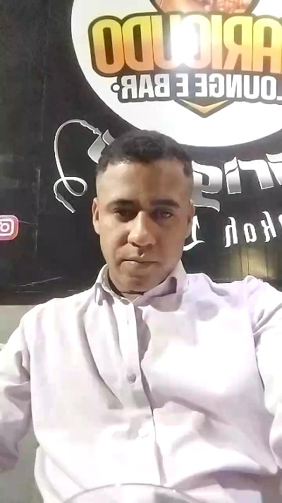 moreno_tropical live cam on Cam4