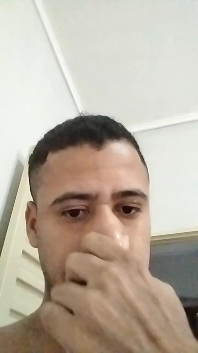 moreno_tropical live cam on Cam4