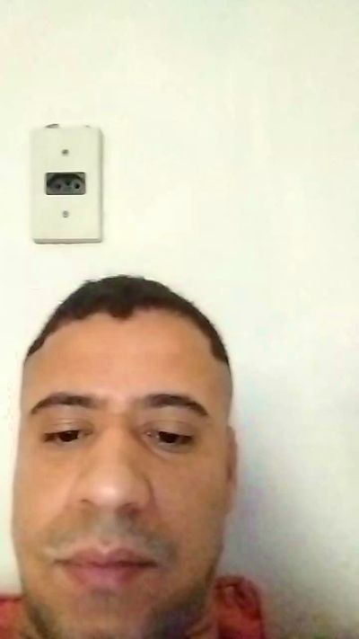 moreno_tropical live cam on Cam4