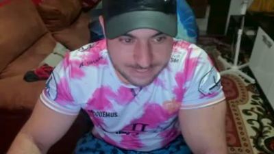 morenobarca8484 live cam on Cam4
