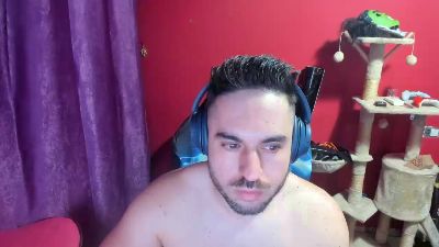 morenobarca8484 live cam on Cam4