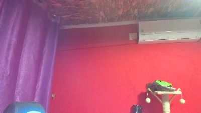 morenobarca8484 live cam on Cam4