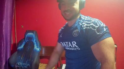 morenobarca8484 live cam on Cam4