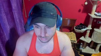 morenobarca8484 live cam on Cam4