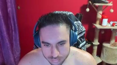 morenobarca8484 live cam on Cam4