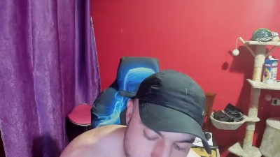 morenobarca8484 live cam on Cam4