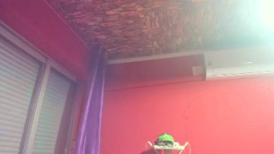 morenobarca8484 live cam on Cam4