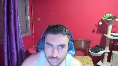 morenobarca8484 live cam on Cam4