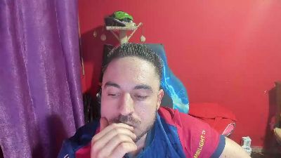 morenobarca8484 live cam on Cam4