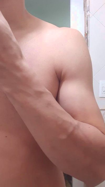 morenodario live cam on Cam4