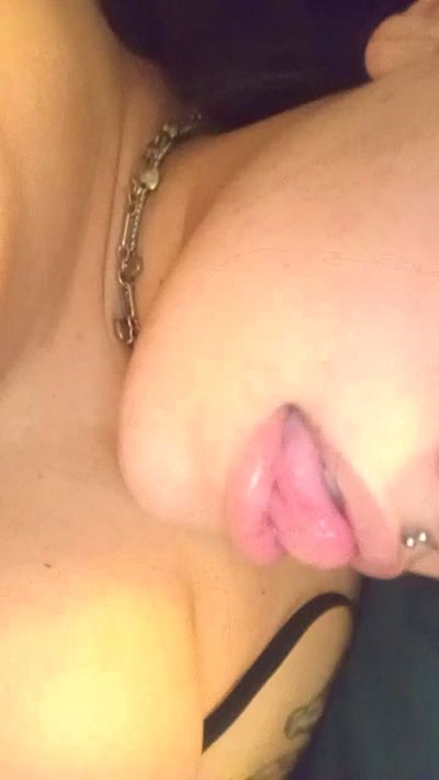 moritaa_69 live cam on Cam4