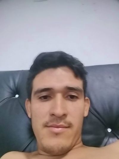 moronfreddy30 live cam on Cam4