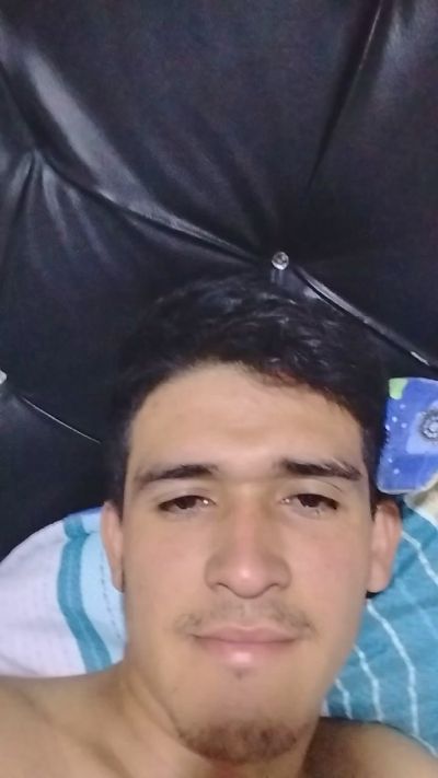 moronfreddy30 live cam on Cam4