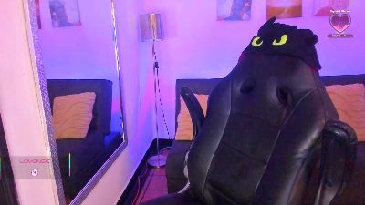 morticia_420 live cam on UnifiedCams