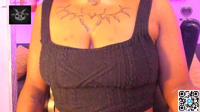 morticia_420 live cam on Cam4