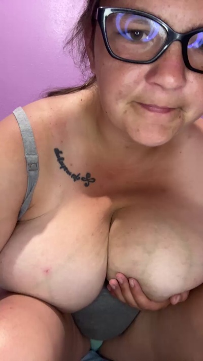 moseymae838 live cam on Cam4