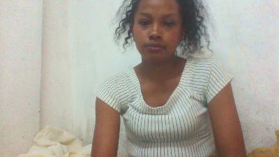 moumou_xxx1 live cam on Cam4